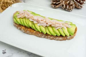 como preparar tostadas con palta para un desayuno saludable