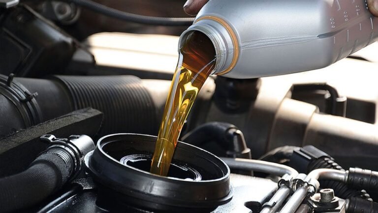 cuando y cada cuanto tiempo debo cambiar el aceite del auto