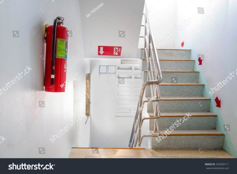 Qué es una caja de escalera contra incendio y para qué sirve